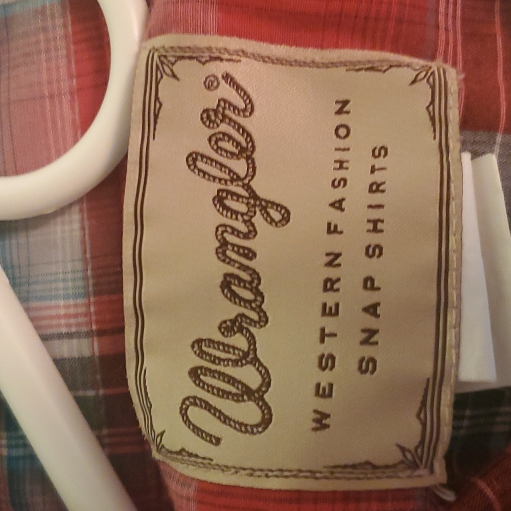 Wrngler wear shirt